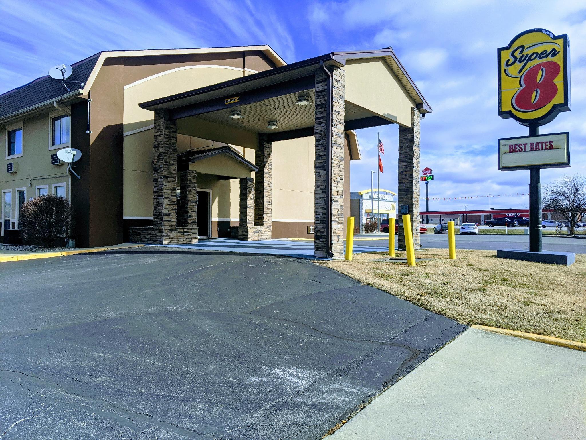 Super 8 By Wyndham Shelbyville Exterior foto